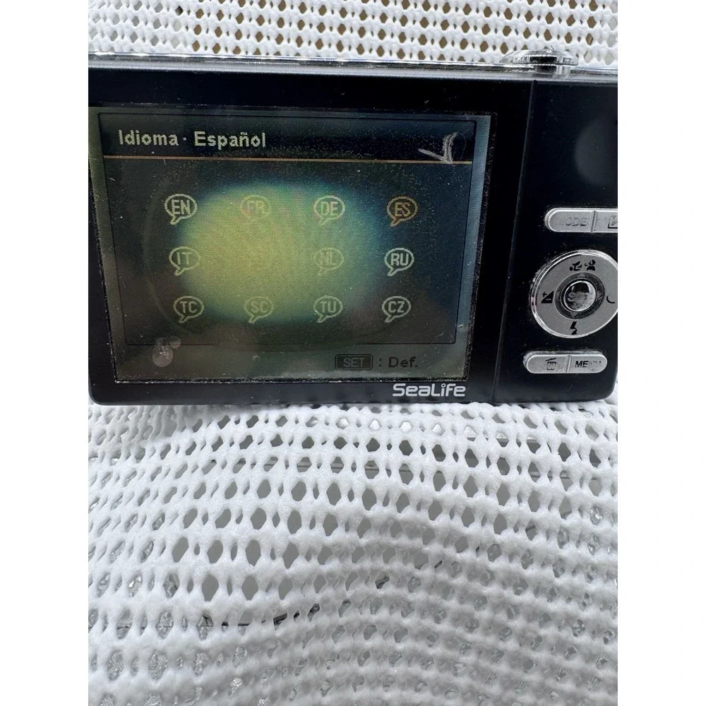 SeaLife DC1400 Digital Camera Black 14MP For Parts Or Repair Powers On